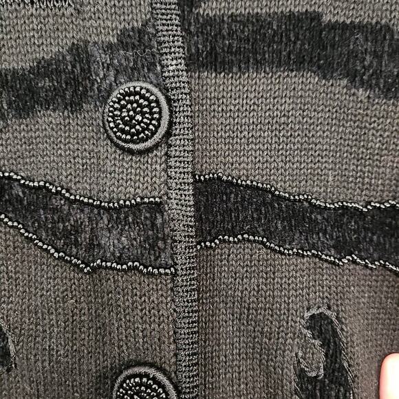 VTG 90s BEREK 2 Womens Black Chenille Tiger Beaded Knit Cardigan Sweater Medium - Picture 4 of 6